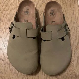 Birkenstock Boston Clogs- Vegan Leather